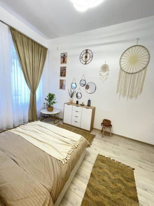 Apartament In Centrul Istoric Oradea Exterior photo